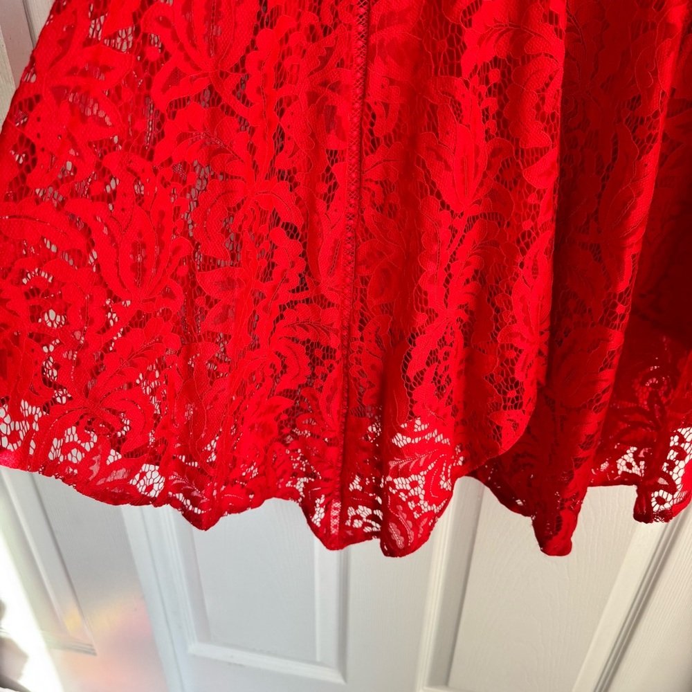 HP🌸 NWT Taylor Red Lace Sleeveless Midi dress size 6 - Picture 4 of 15